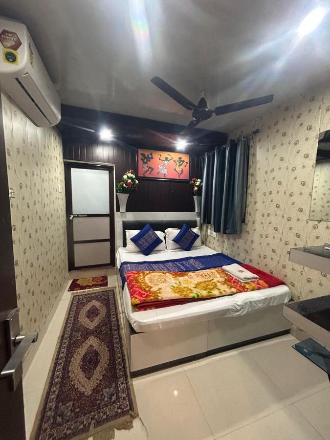 Hotel Ankit Near Assi Ghat فاراناسي المظهر الخارجي الصورة