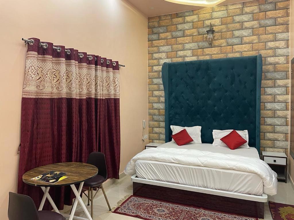 Hotel Ankit Near Assi Ghat فاراناسي المظهر الخارجي الصورة