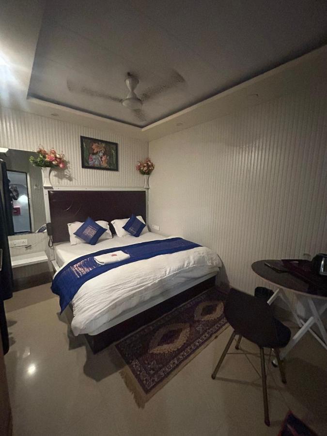 Hotel Ankit Near Assi Ghat فاراناسي المظهر الخارجي الصورة